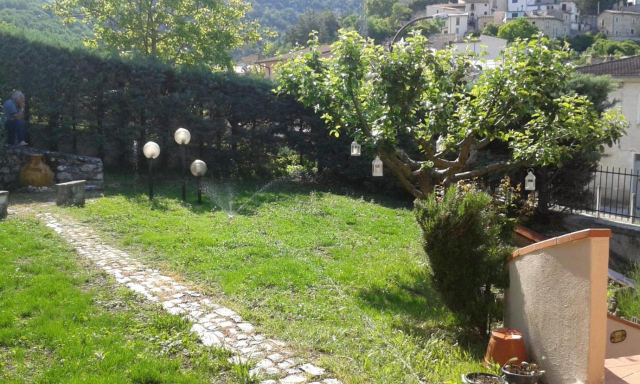 Villa Rosa Caporciano Eksteriør billede